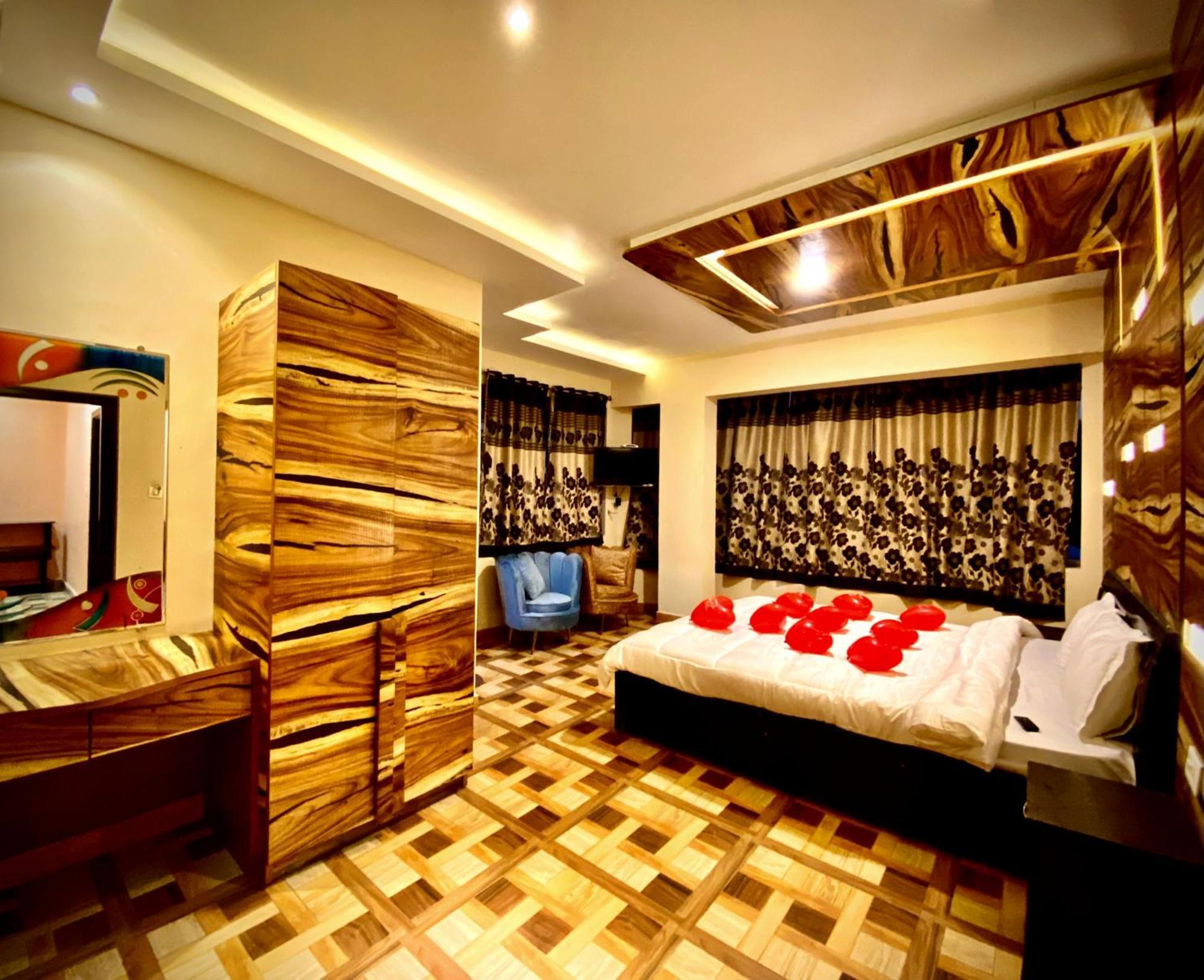 Magic Mist Resort Уті Екстер'єр фото