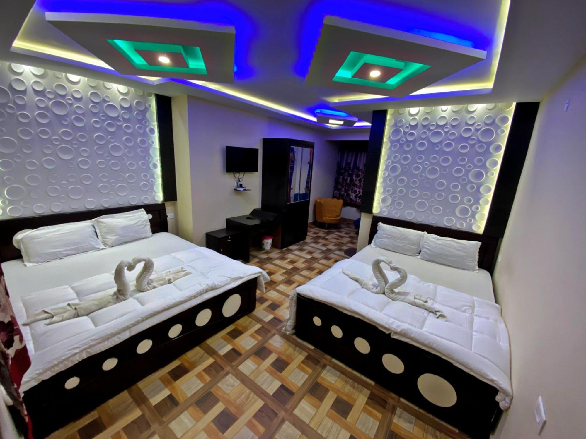 Magic Mist Resort Уті Екстер'єр фото
